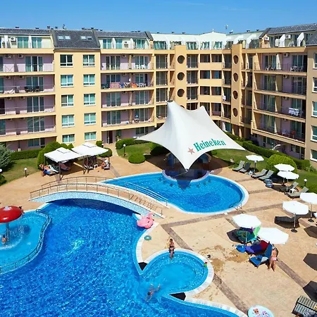 Pollo Aparthotel 3*