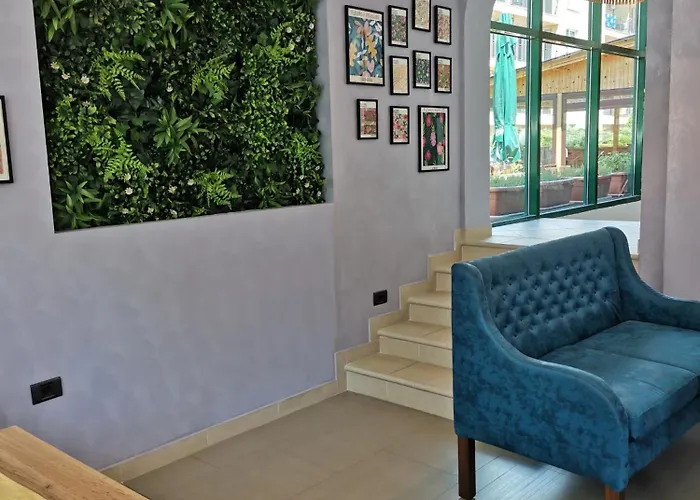 Pollo Aparthotel Sluneční pobřeží