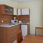 Pollo Apartahotel 3*