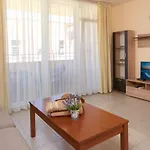 Pollo Apartahotel
