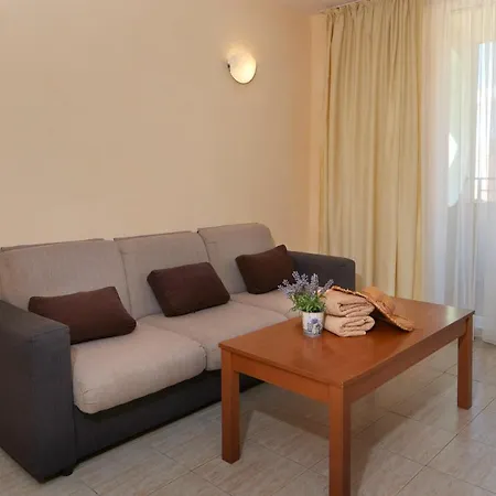 Lägenhetshotell Pollo 3*